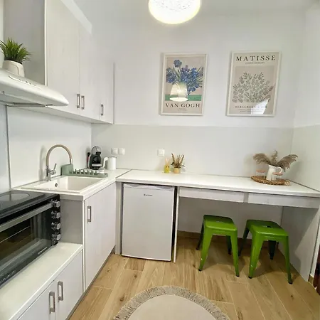 Aparthotel Livadi 3*