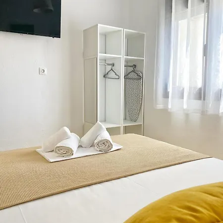Apartahotel Livadi 4*
