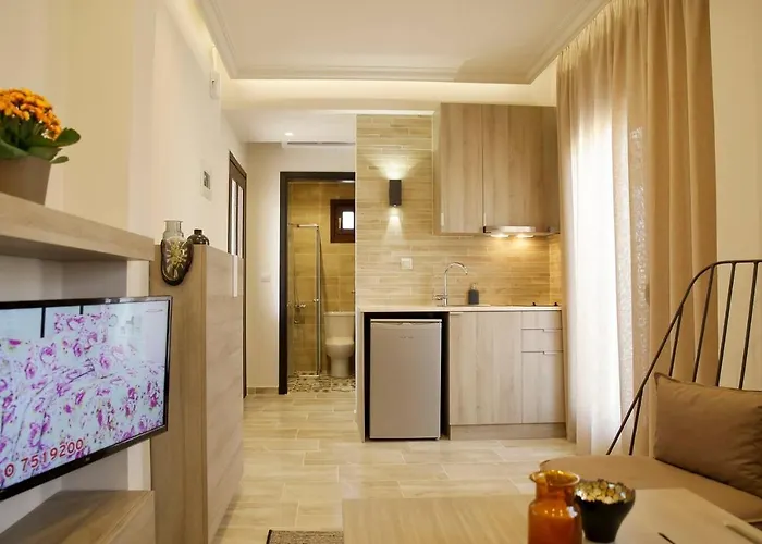 شقة فندقية Livadi 4*