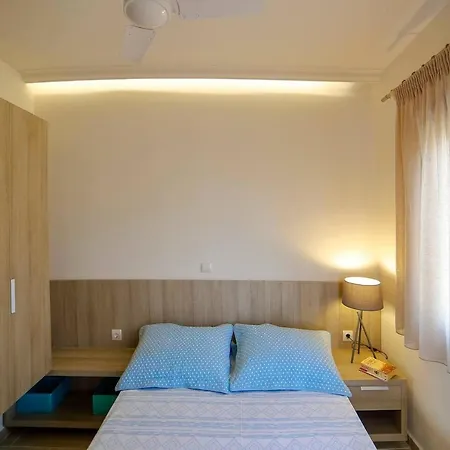 Livadi 아파트호텔